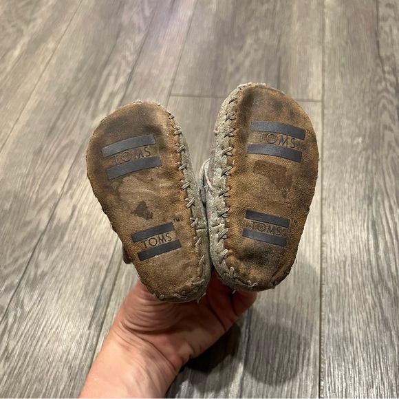 Toms Baby Boots - Picture 4 of 7